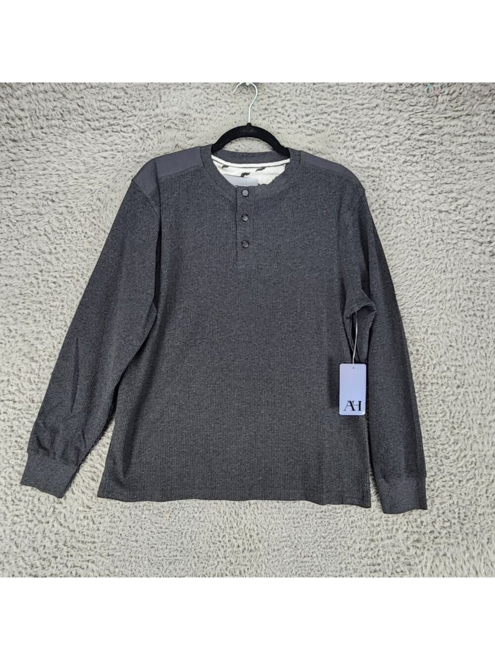 AH Shirt Mens Medium Gray Long Sleeve Henley *NWT*